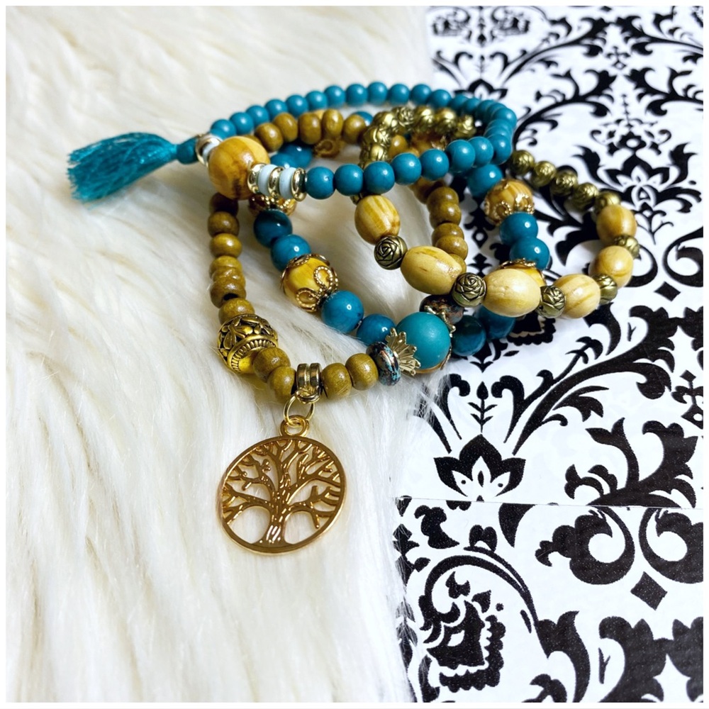 NWT : 4 piece summer boho multilayer lightweight wood beaded hippie bracelets